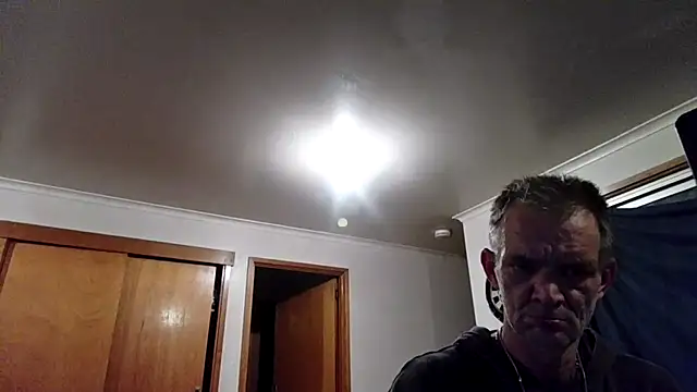 Snapshot of TooFknHorny7676@xh chatting on 06/01/26, 05:03 TooFknHorny7676xh online show from 06/01/26, 05:03