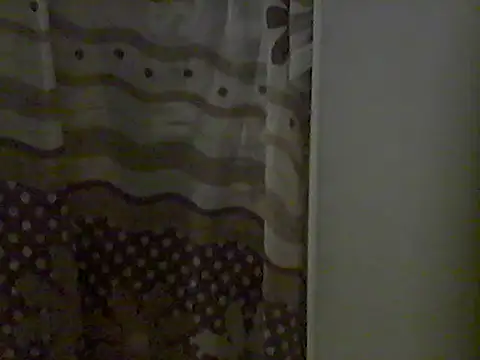 Snapshot of Jennxdolls chatting on 09/25/25, 03:32 Jennxdolls online show from 09/25/25, 03:32