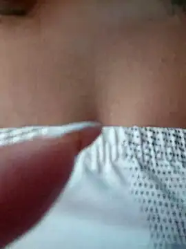 Snapshot of MariCeleste- chatting on 12/01/25, 11:04 MariCeleste- online show from 12/01/25, 11:04