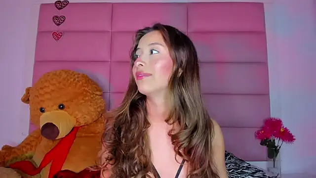 little-Emma online show from 01/04/25, 03:18