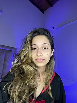 little-Emma online show from 06/25/26, 05:12