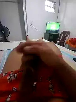 Snapshot of Neguton chatting on 01/21/25, 12:36 Neguton online show from 01/21/25, 12:36