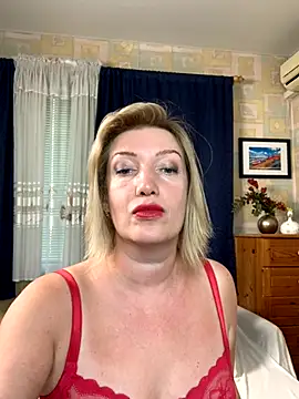 Snapshot of AnnaThurman chatting on 09/26/25, 03:27 AnnaThurman online show from 09/26/25, 03:27
