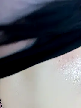 Evelyn Moon online show from 10/06/25, 12:46