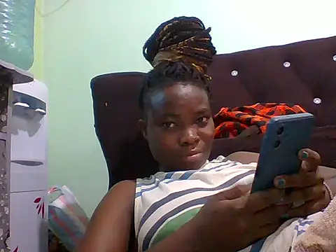 sexxyqueenn22 online show from 11/09/25, 11:30