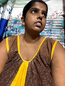 Snapshot of Beauty-queen chatting on 09/20/25, 11:33 Beauty-queen online show from 09/20/25, 11:33