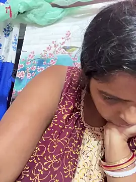 Snapshot of Beauty-queen chatting on 10/12/25, 12:26 Beauty-queen online show from 10/12/25, 12:26