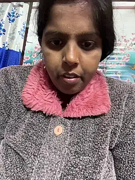 Snapshot of Beauty-queen chatting on 01/14/26, 01:50 Beauty-queen online show from 01/14/26, 01:50