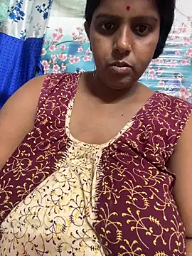 Snapshot of Beauty-queen chatting on 03/14/26, 01:38 Beauty-queen online show from 03/14/26, 01:38
