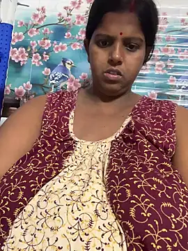 Snapshot of Beauty-queen chatting on 03/20/26, 10:53 Beauty-queen online show from 03/20/26, 10:53