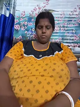 Snapshot of Beauty-queen chatting on 03/28/26, 11:54 Beauty-queen online show from 03/28/26, 11:54