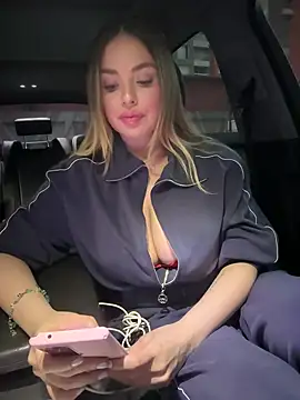 Alirawrz online show from 01/09/25, 11:14