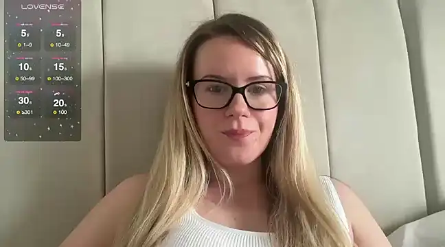 redheadrosie69 online show from 02/25/25, 10:37