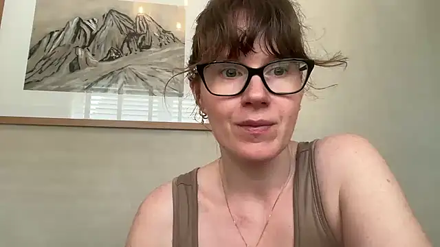 redheadrosie69 online show from 06/08/26, 09:42
