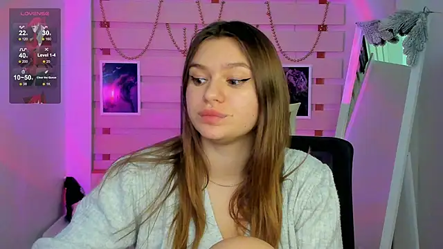 Snapshot of Josephine_Kiss chatting on 12/09/24, 11:45 Josephine Kiss online show from 12/09/24, 11:45