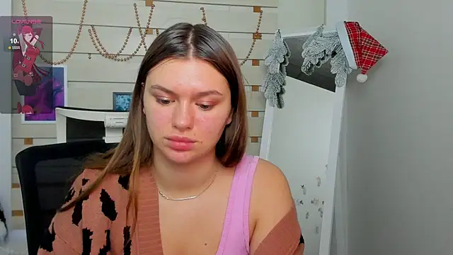 Snapshot of Josephine_Kiss chatting on 12/10/24, 08:16 Josephine Kiss online show from 12/10/24, 08:16