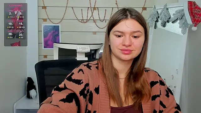 Snapshot of Josephine_Kiss chatting on 12/13/24, 08:09 Josephine Kiss online show from 12/13/24, 08:09