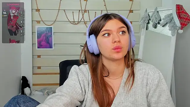 Snapshot of Josephine_Kiss chatting on 12/22/24, 04:27 Josephine Kiss online show from 12/22/24, 04:27