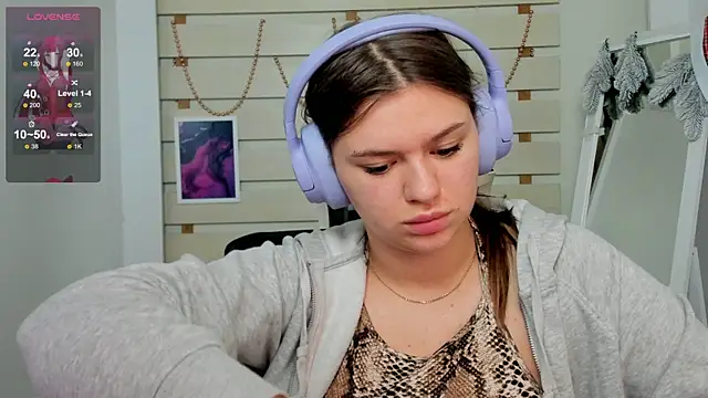 Snapshot of Josephine_Kiss chatting on 01/12/25, 06:16 Josephine Kiss online show from 01/12/25, 06:16