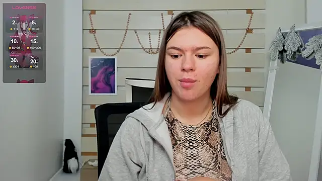 Snapshot of Josephine_Kiss chatting on 01/15/25, 02:13 Josephine Kiss online show from 01/15/25, 02:13