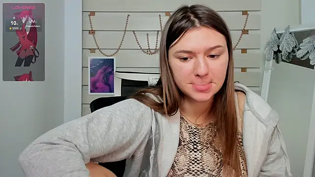 Snapshot of Josephine_Kiss chatting on 01/15/25, 05:15 Josephine Kiss online show from 01/15/25, 05:15