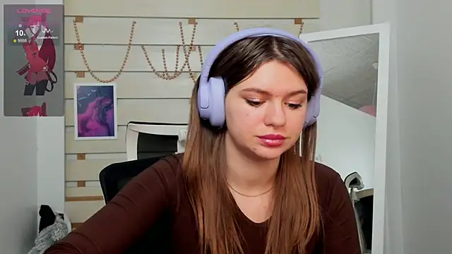 Snapshot of Josephine_Kiss chatting on 01/18/25, 11:32 Josephine Kiss online show from 01/18/25, 11:32