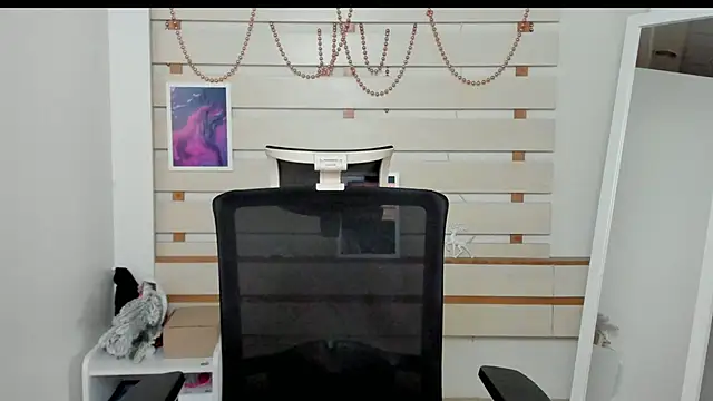 Snapshot of Josephine_Kiss chatting on 01/30/25, 01:55 Josephine Kiss online show from 01/30/25, 01:55