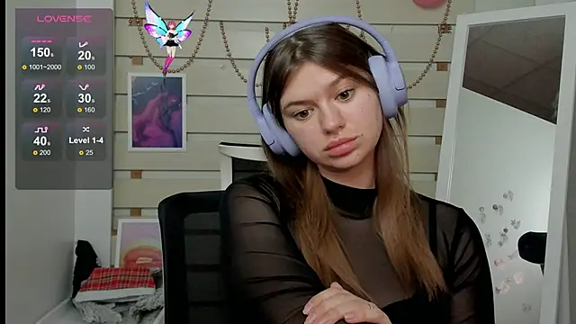 Snapshot of Josephine_Kiss chatting on 03/09/25, 10:52 Josephine Kiss online show from 03/09/25, 10:52
