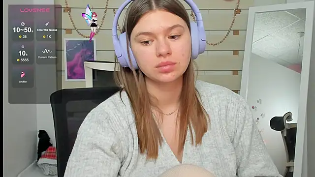 Snapshot of Josephine_Kiss chatting on 03/20/25, 01:37 Josephine Kiss online show from 03/20/25, 01:37