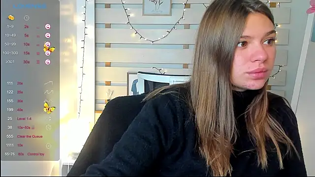 Snapshot of Josephine_Kiss chatting on 10/03/25, 12:24 Josephine Kiss online show from 10/03/25, 12:24