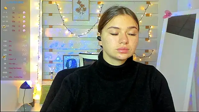 Snapshot of Josephine_Kiss chatting on 10/15/25, 01:00 Josephine Kiss online show from 10/15/25, 01:00