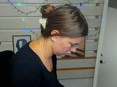 Josephine Kiss online show from 06/19/26, 01:04