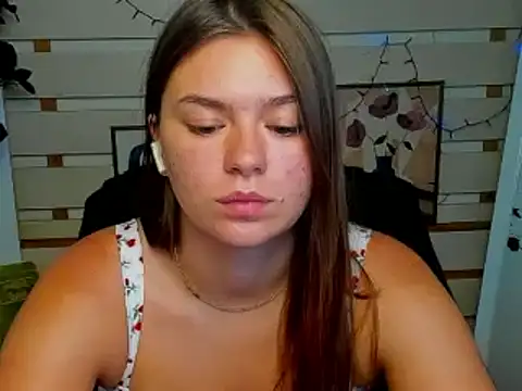 Josephine Kiss online show from 06/24/26, 06:56