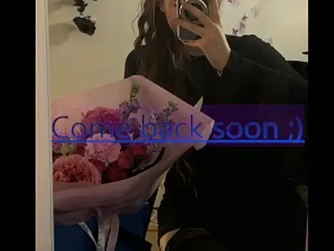 Josephine Kiss online show from 07/07/26, 09:57