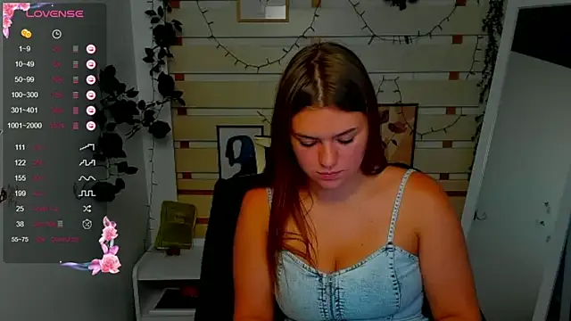 Josephine Kiss online show from 07/20/26, 10:50