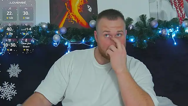 Snapshot of RoddyStill chatting on 12/23/24, 01:56 RoddyStill online show from 12/23/24, 01:56