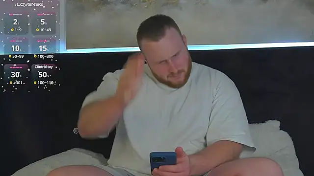 Snapshot of RoddyStill chatting on 02/15/25, 06:23 RoddyStill online show from 02/15/25, 06:23