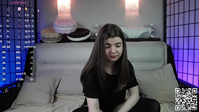 Snapshot of Mary_Shake chatting on 11/22/25, 11:15 Mary Shake online show from 11/22/25, 11:15