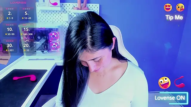 Danna 777  online show from 11/13/25, 04:44