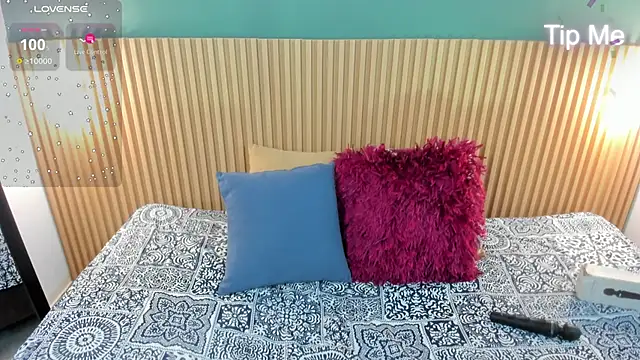  anavictoria  online show from 10/20/25, 01:22