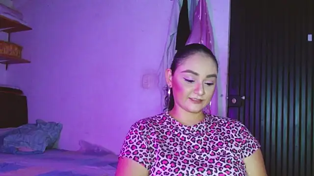 Snapshot of Kaory_32 chatting on 11/04/25, 05:50 Kaory 32 online show from 11/04/25, 05:50