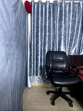 Snapshot of Ritu-Babe chatting on 10/23/25, 04:28 Ritu-Babe online show from 10/23/25, 04:28