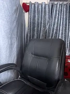 Snapshot of Ritu-Babe chatting on 10/29/25, 06:20 Ritu-Babe online show from 10/29/25, 06:20