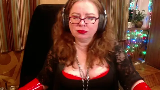 Miss Tress online show from 10/13/25, 11:27