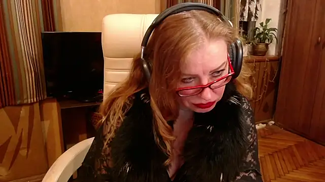 Snapshot of Miss_Tress chatting on 03/05/26, 10:17 Miss Tress online show from 03/05/26, 10:17