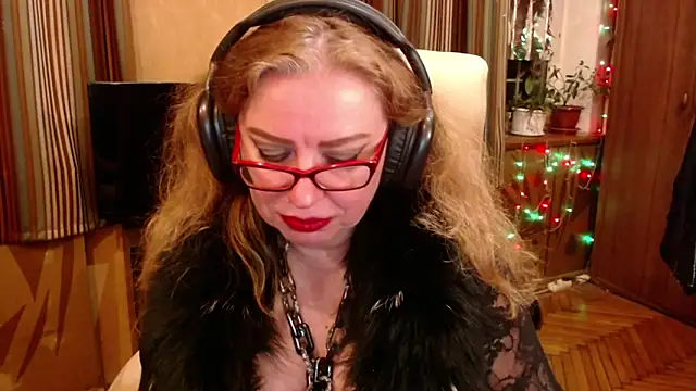 Snapshot of Miss_Tress chatting on 05/20/26, 10:38 Miss Tress online show from 05/20/26, 10:38