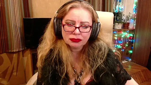 Snapshot of Miss_Tress chatting on 05/29/26, 07:56 Miss Tress online show from 05/29/26, 07:56