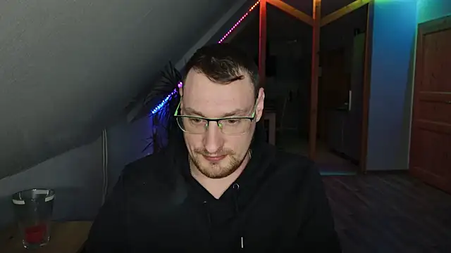 Snapshot of Relsxboy chatting on 02/10/25, 05:30 Relsxboy online show from 02/10/25, 05:30