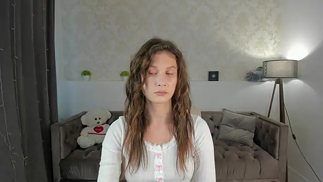 Cute  Alicia online show from 09/13/25, 01:27