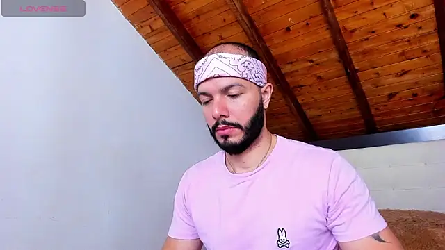 Tom Bailey online show from 09/22/25, 12:07